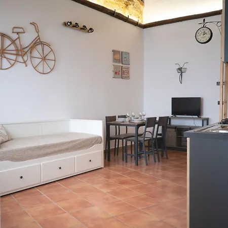 Apartment Il Cocchiere Cozy In Via Roma Palermo